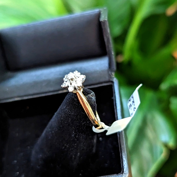 Diamond Ring 14k - Picture 5 of 9